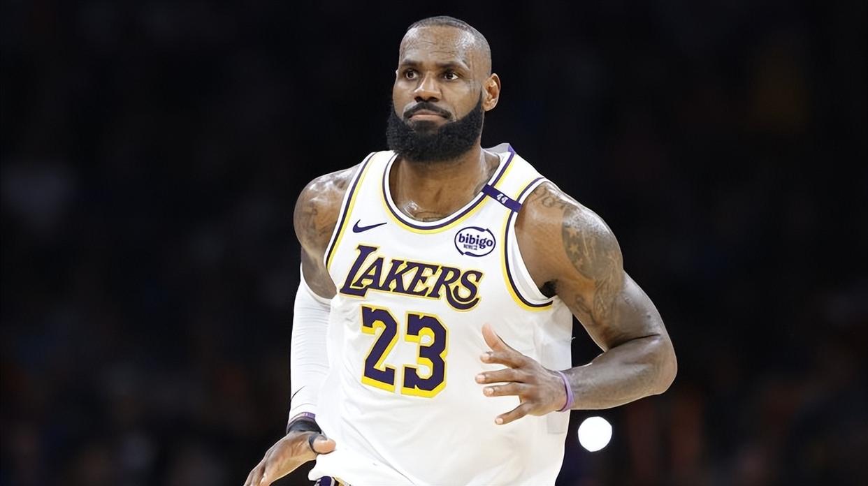 日本队带队取胜！，詹姆斯重要时刻反败为胜全场沸腾不已(日本队nba)